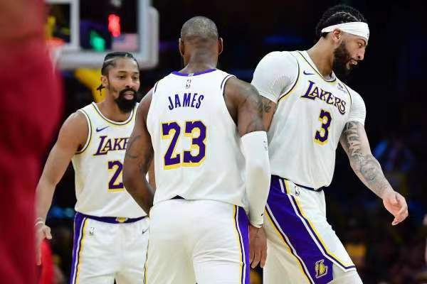 Uendelig charme, lidenskabelig konkurrence under NBA-trøjer